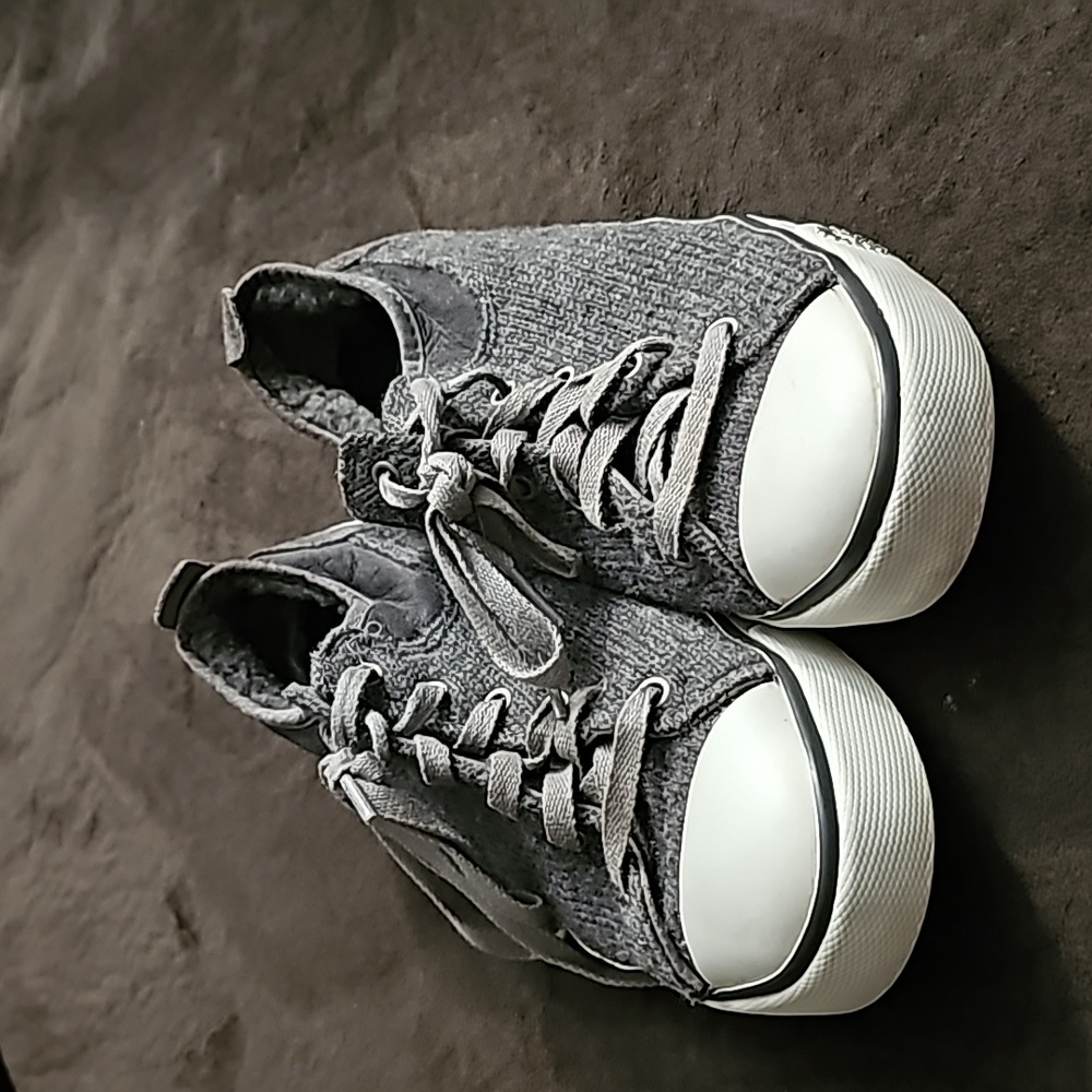 UGG WOOL SUEDE UPPER SNEAKERS LOW TOP LEATHER SHEEPSKIN